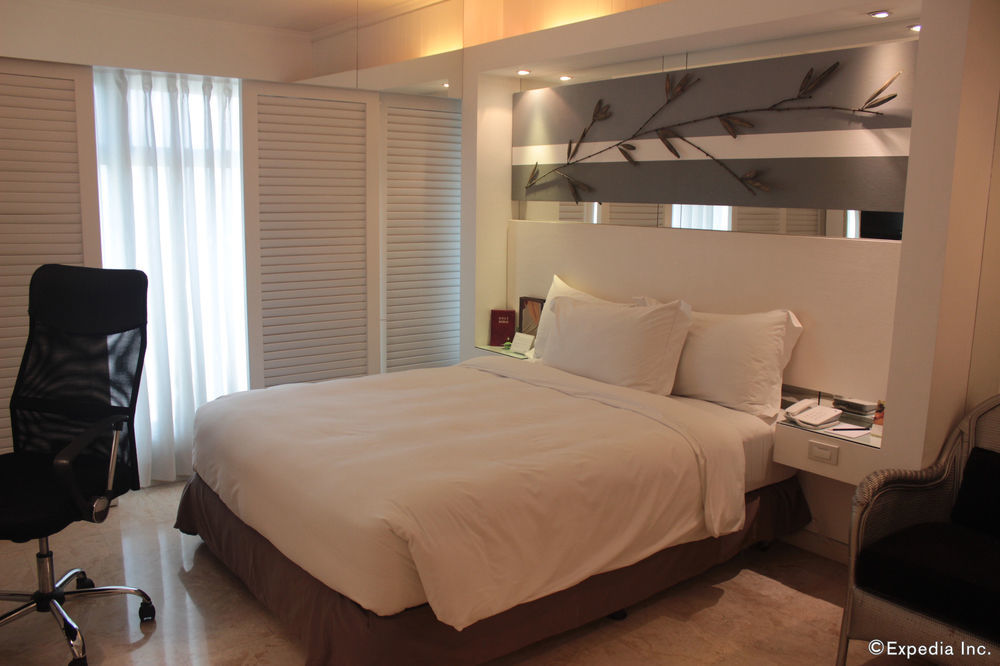 Vivere Hotel And Resorts Muntinlupa City Exterior photo